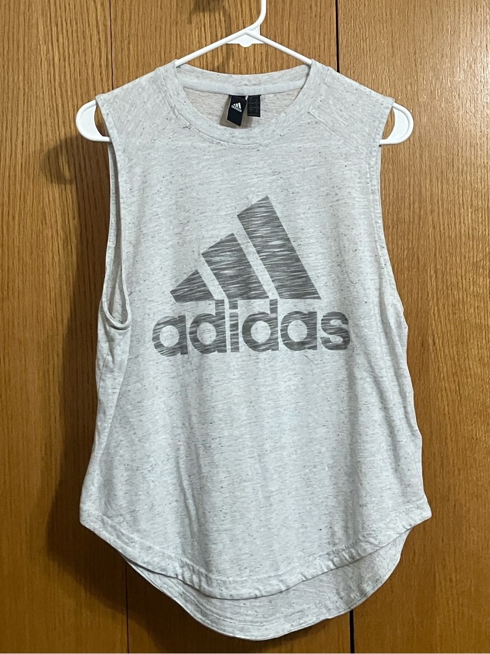 Adidas White / Light Gray Women’s Muscle Tank Top Sleeveless Shirt Size Small
